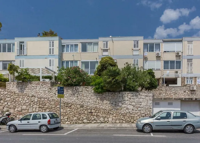 Casper Daire Dubrovnik